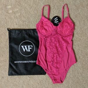 SOLDDDD!!!!!! White fox boutique lace bodysuit xs